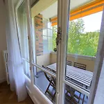 Unwind & Explore, Central Apartments In Jonction\'S Art Scene! Qa8