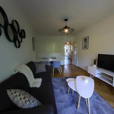 Unwind & Explore, In Jonction's Art Scene! Qa8 Apartment *